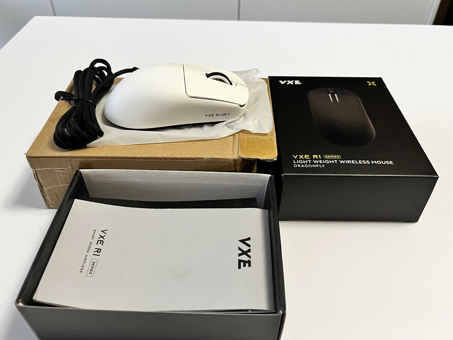 VGN VXE Dragonfly R1 SE+ Black / White
