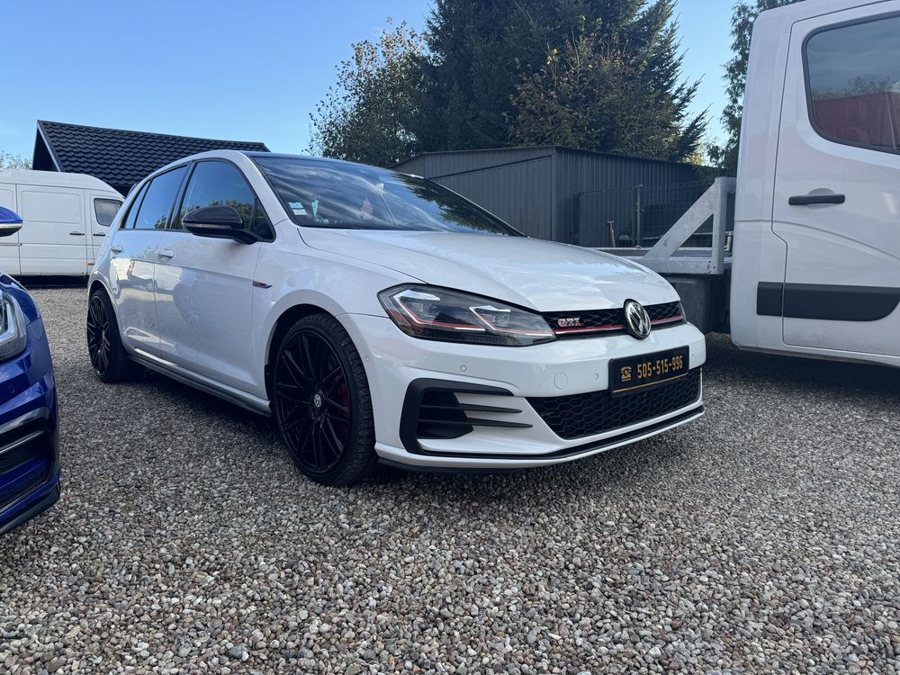 Wypozyczalnia wynajem pojazdow arteon v klasa  golf gti r line glc