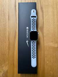 Apple Watch seria 6 Nike