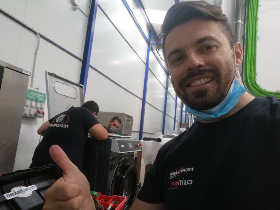 Máquina de lavar roupa industrial 100kg LFA 85