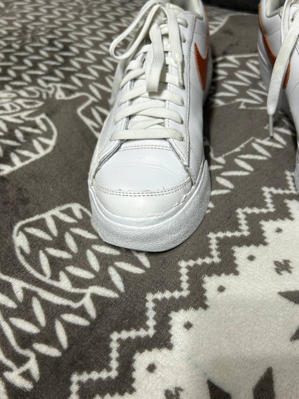 Buty Nike Blazer Low Platform Women Shoes Rozmiar 40
40·Zadowalający·N
