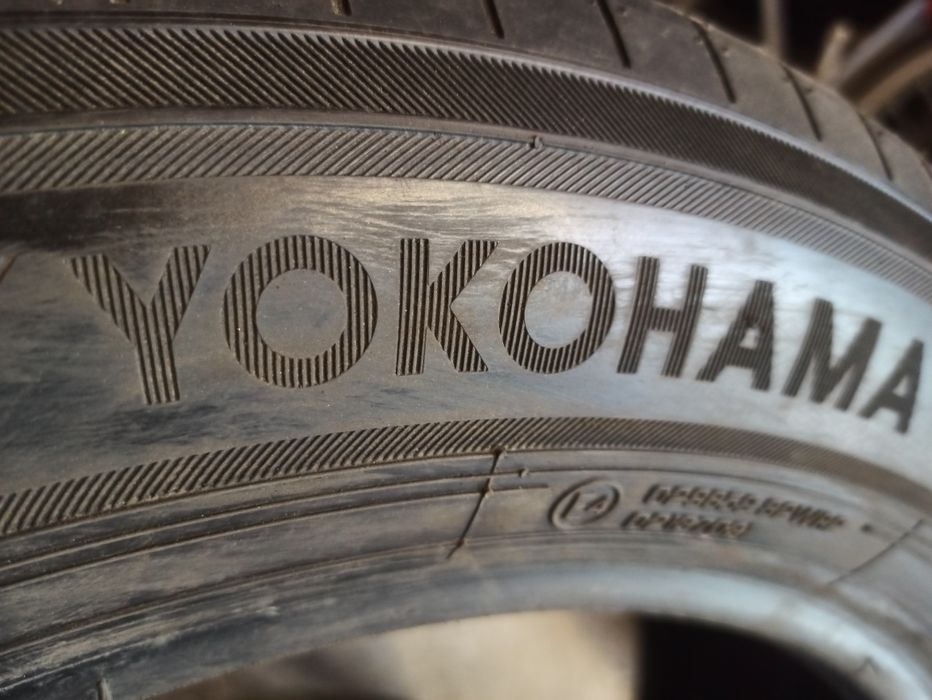 Yokohama 255 55 18 чотири колеса