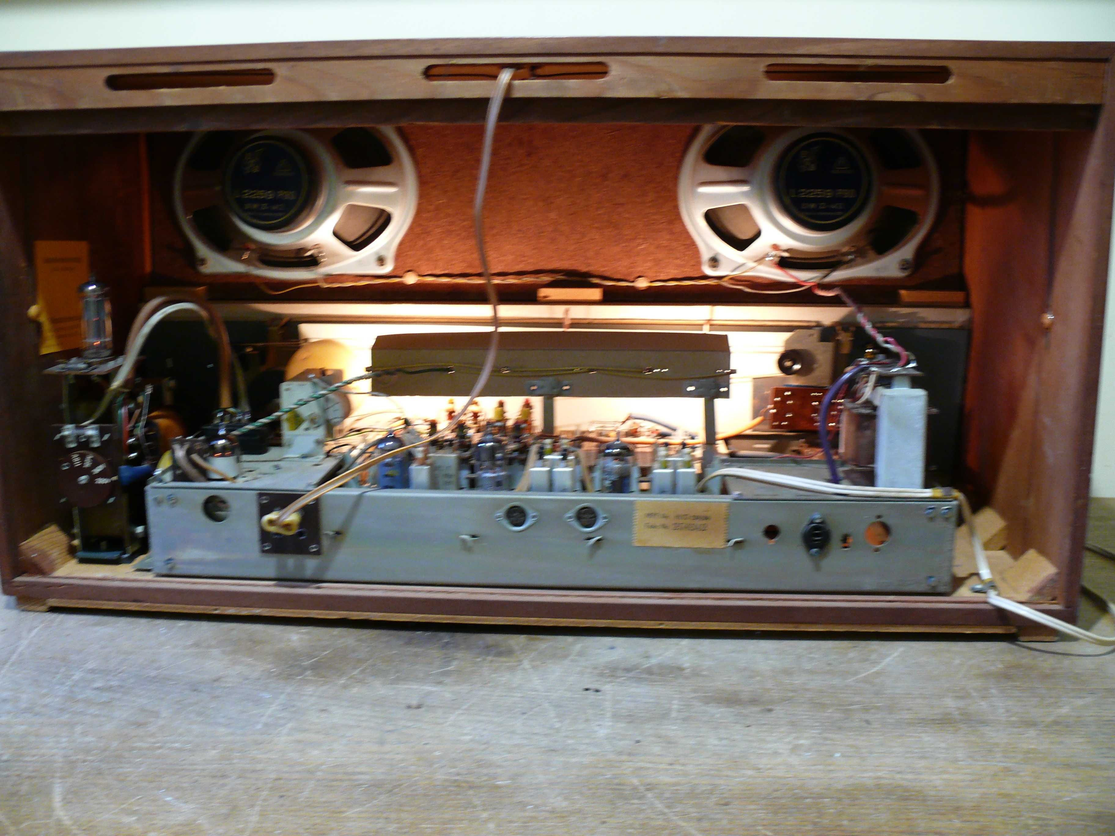 Radio lampowe niemieckie REMA 2003