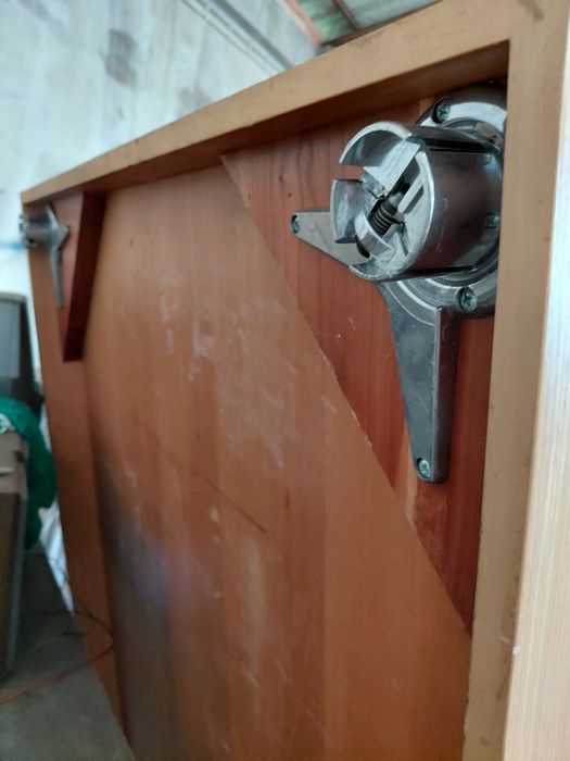 Mesa de sala em bom estado