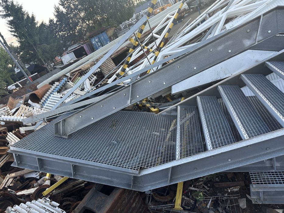 Wielkie Schody z kratownicy wema