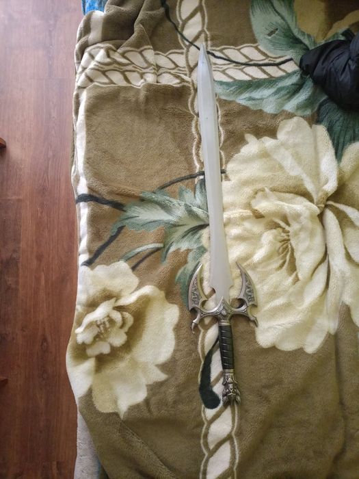 Miecz  fantasy  duży