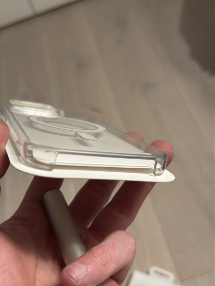 Apple clear case iPhone 15 Pro Max magsafe