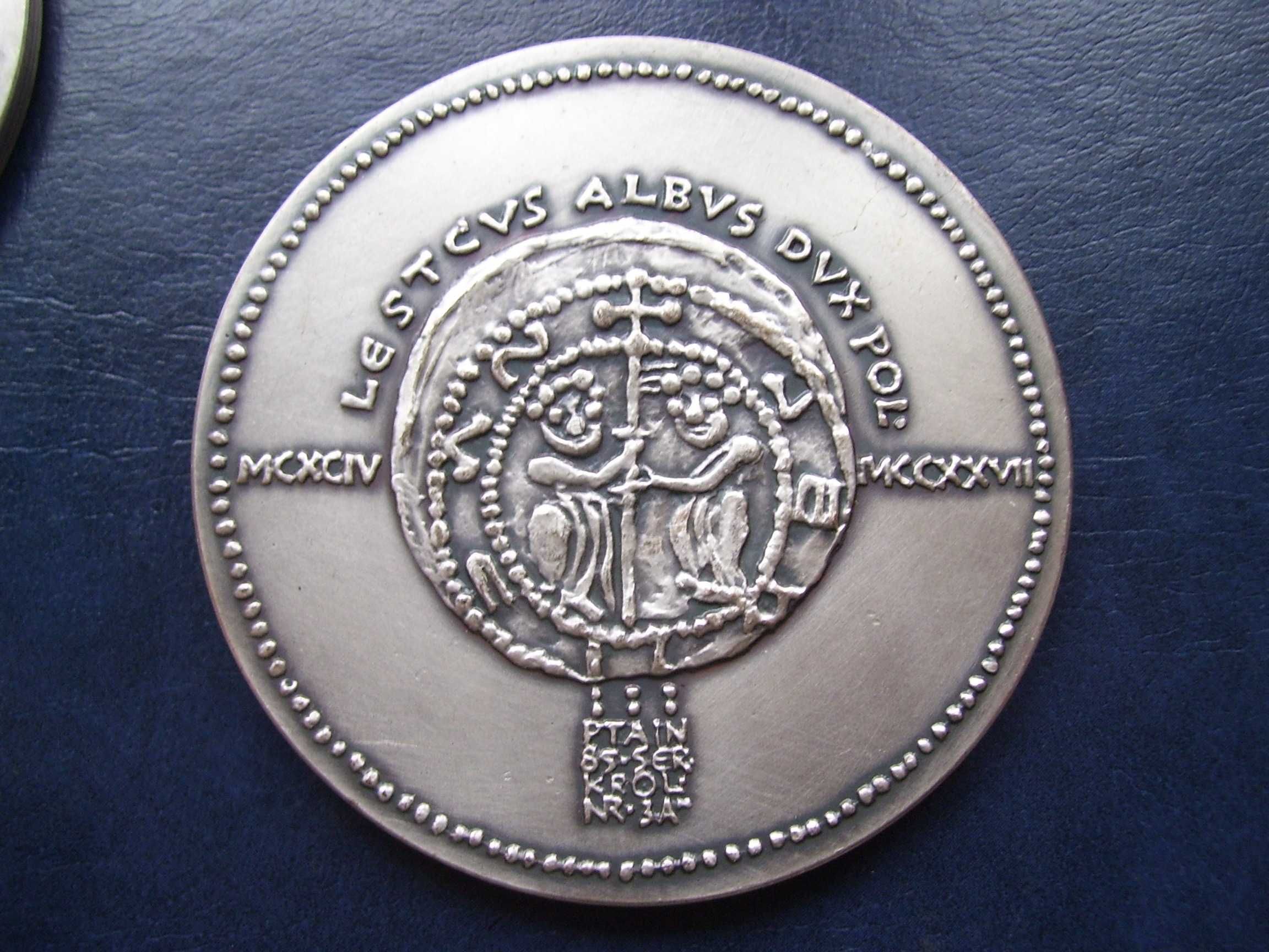 Stare monety Lestcvs Albvs Dvs Polii Pivc Seria Królewska 70 mm PTAiN
