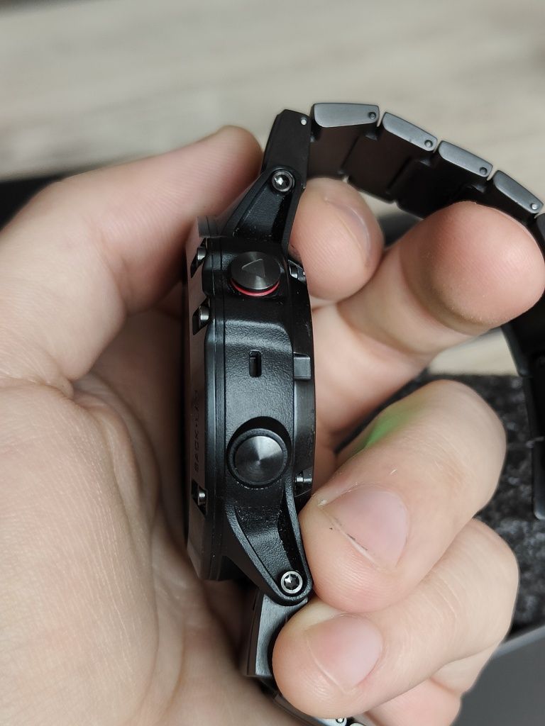 Garmin Fenix 5x sapphire в хорошем состоянии