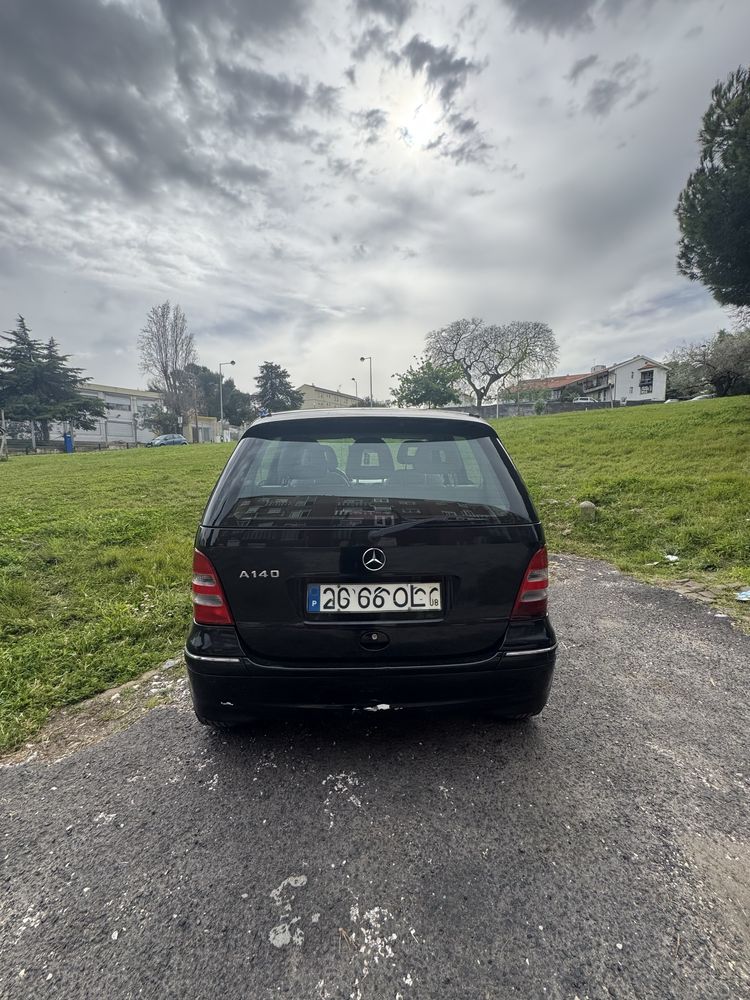 Mercedes preto 2001