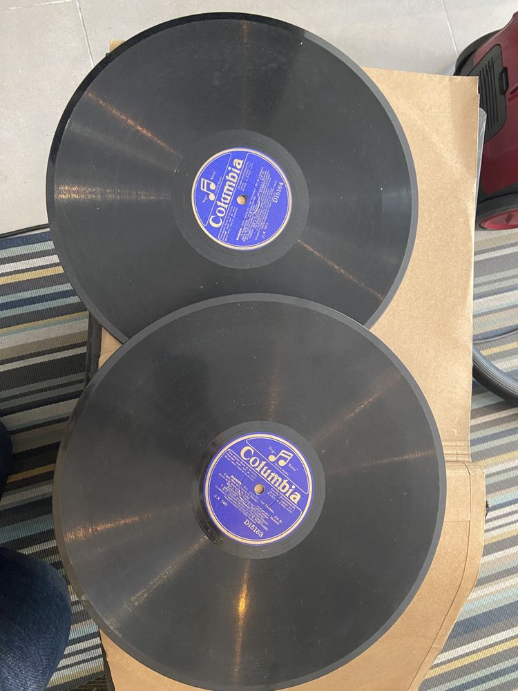 Discos de vinil para decoração e marcadores de pratos