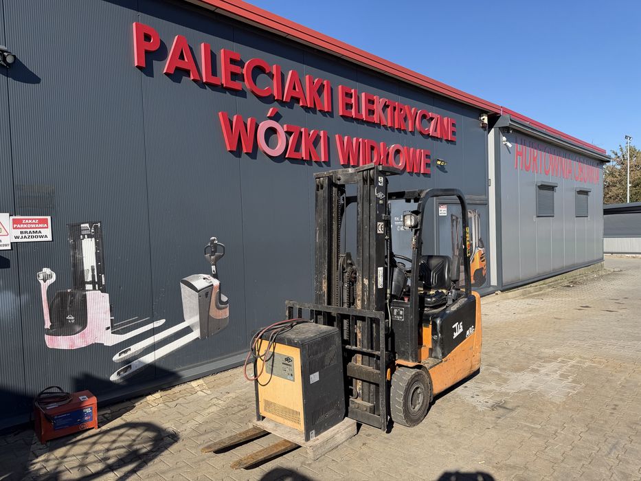 Wózek widłowy elektryczny 450 cm 1500 kg HC wózek widlak 3 kolowy