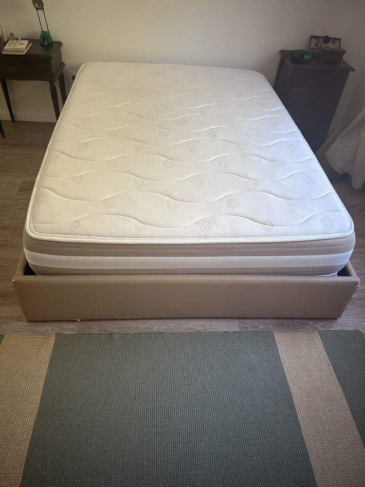 Cama Somier com arrumaçao