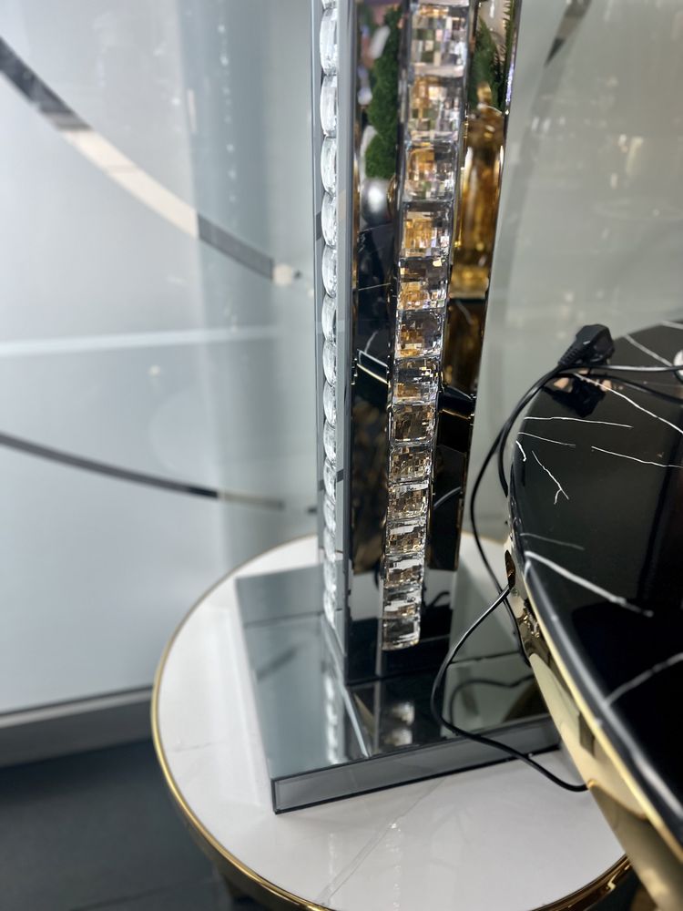 Lustrzana lampa podłogowa glamour czarna lustro szklana z kryształkami
