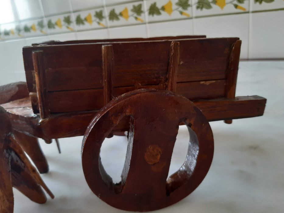 Carro bois, artesanato português madeira, como novo