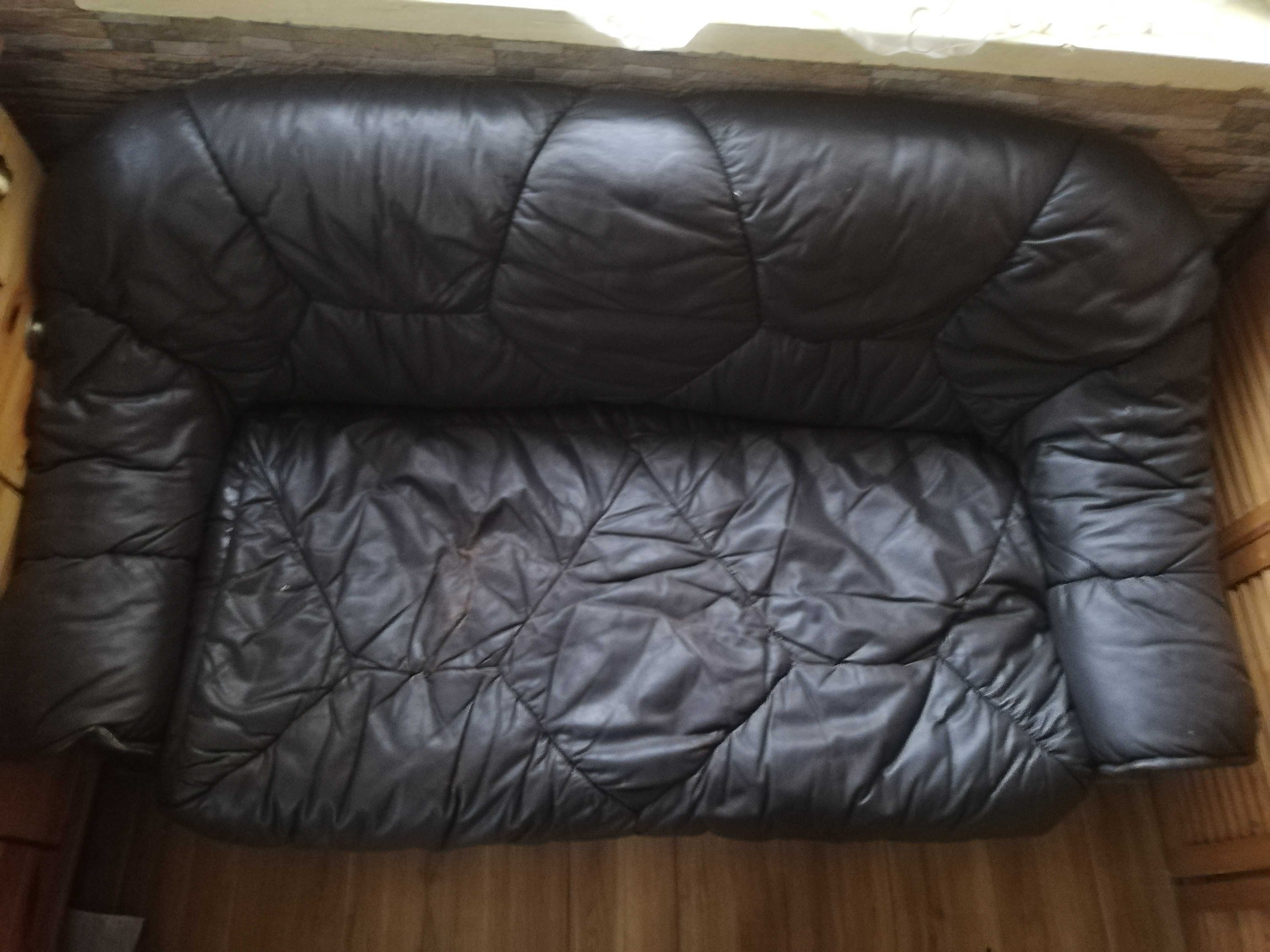 Sofa skórzana rozkladana dwuosobowa brazowa