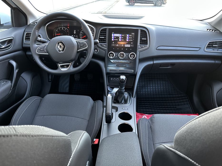 Wypozyczalnia wynajem samochodu, samochodow osobowych aut auta