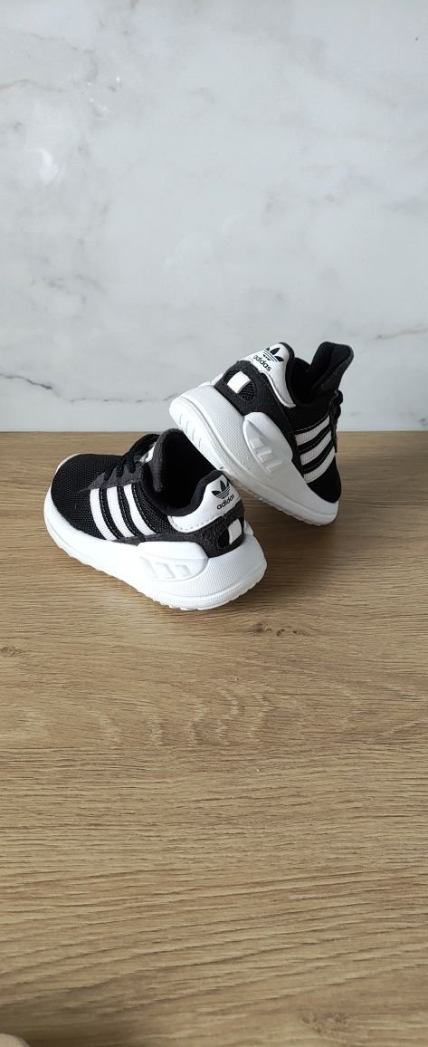 Buty Adidas roz 19