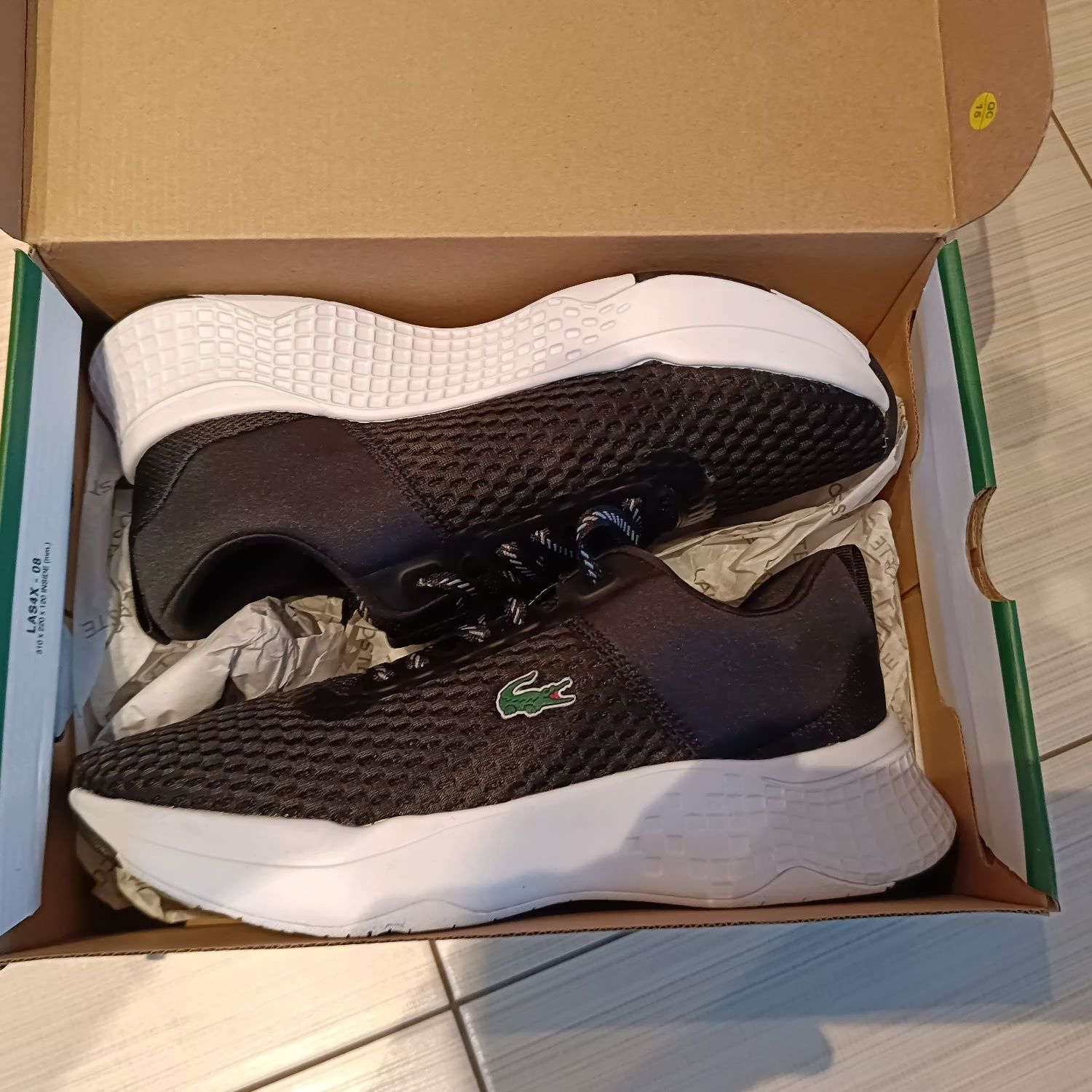 Nowe oryginalne męskie buty Lacoste rozmiar 41