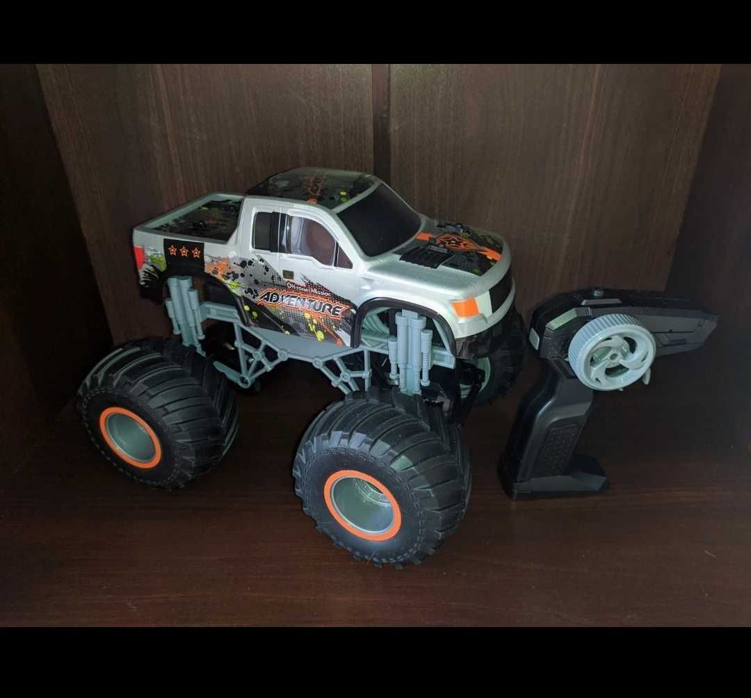 Samochód zdalnie sterowany monster truck