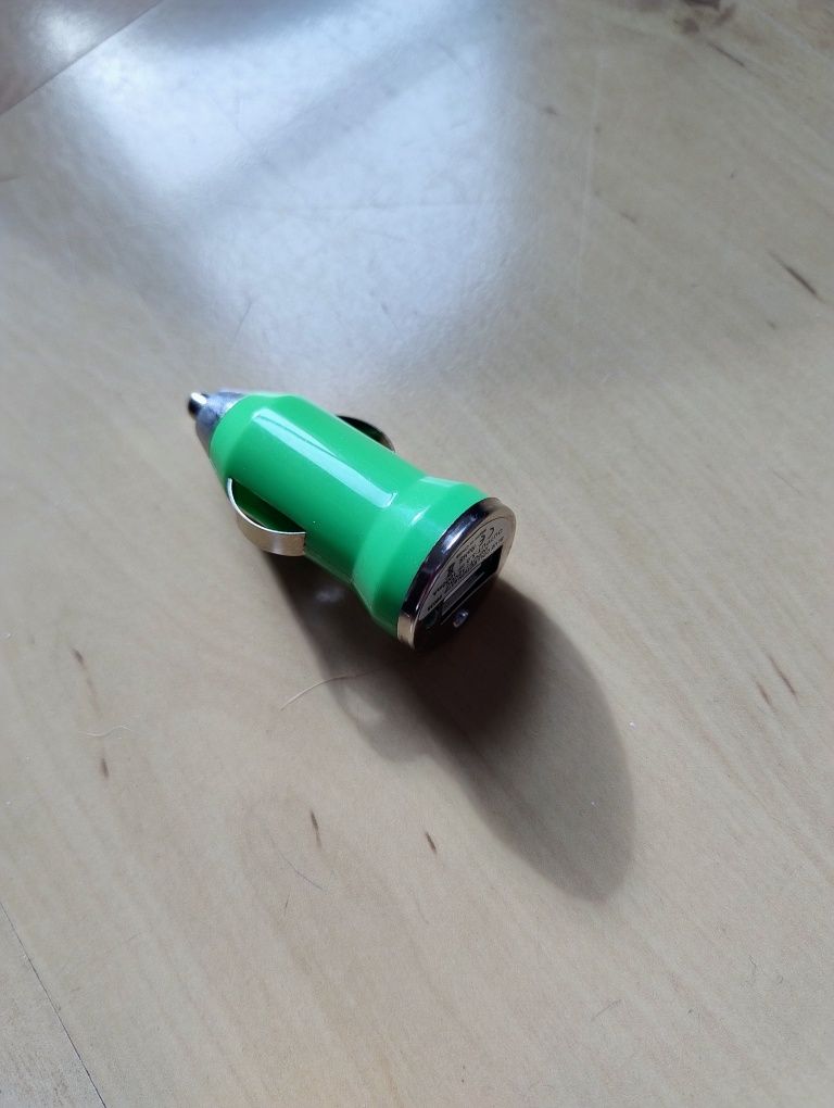 Przejściówka zapalniczki samochodowej na USB