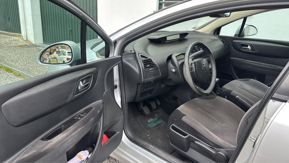 Citroen C4 2008 gasoleo revisado