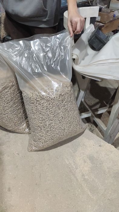 Пелета деревна/ наповнювач для котячого туалету