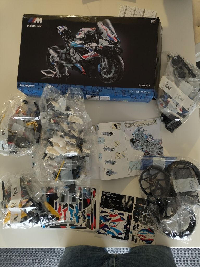 BMW m1000rr Lego technic 1:5 mota s 1000 rr