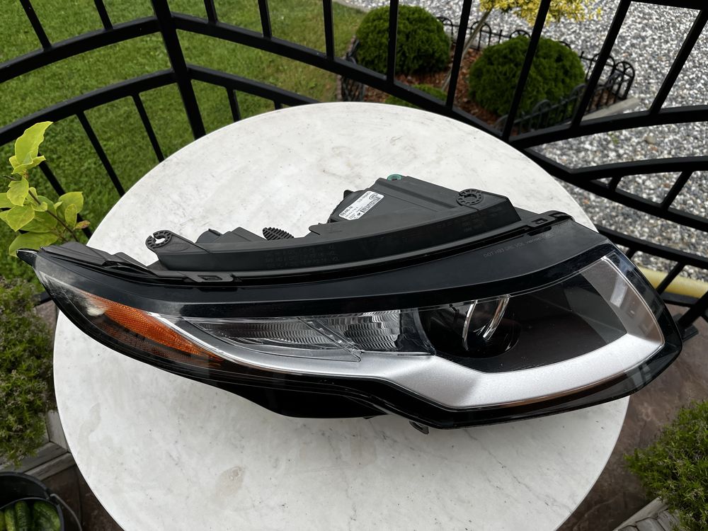 Lampa przód range rover evoque1