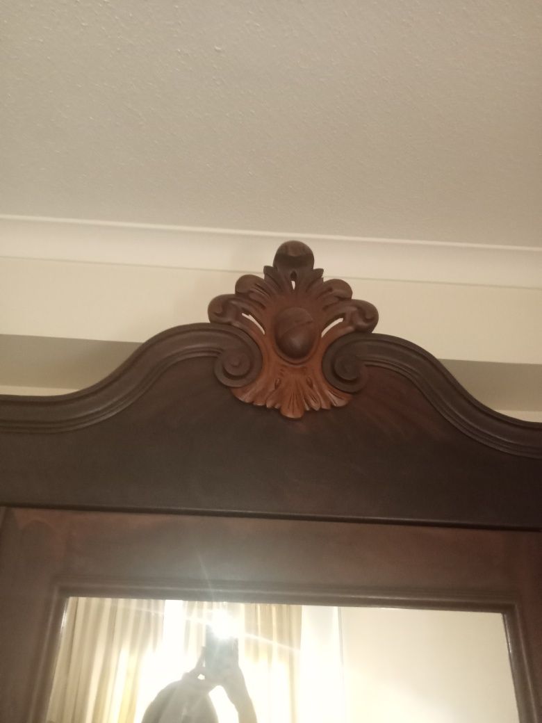Roupeiro estilo romântico