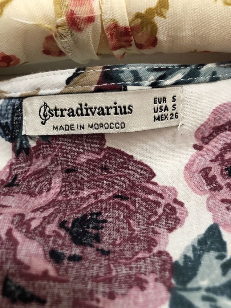 Sukienka drapowana Stradivarius S