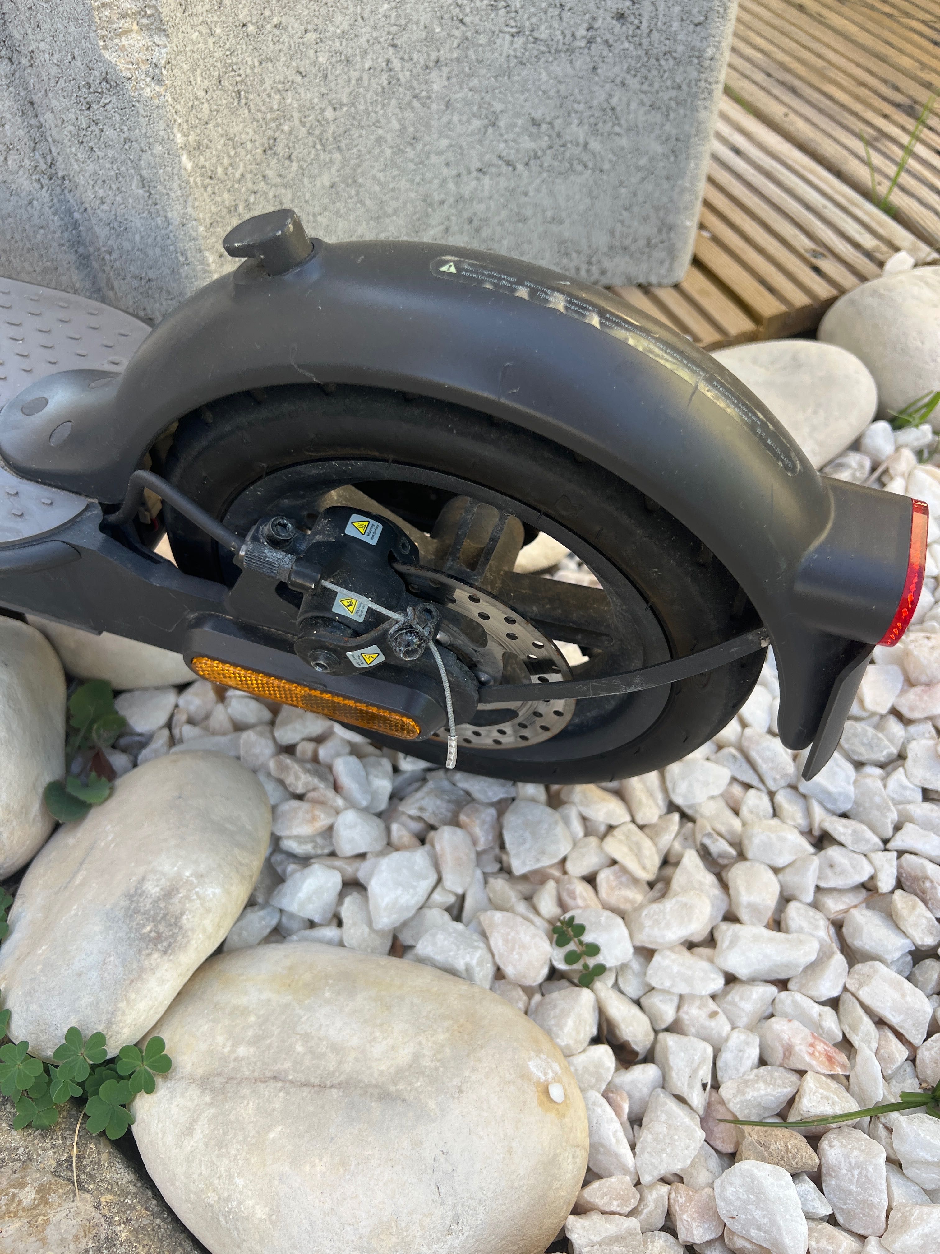 Xiaomi Essentials electric trotinete
