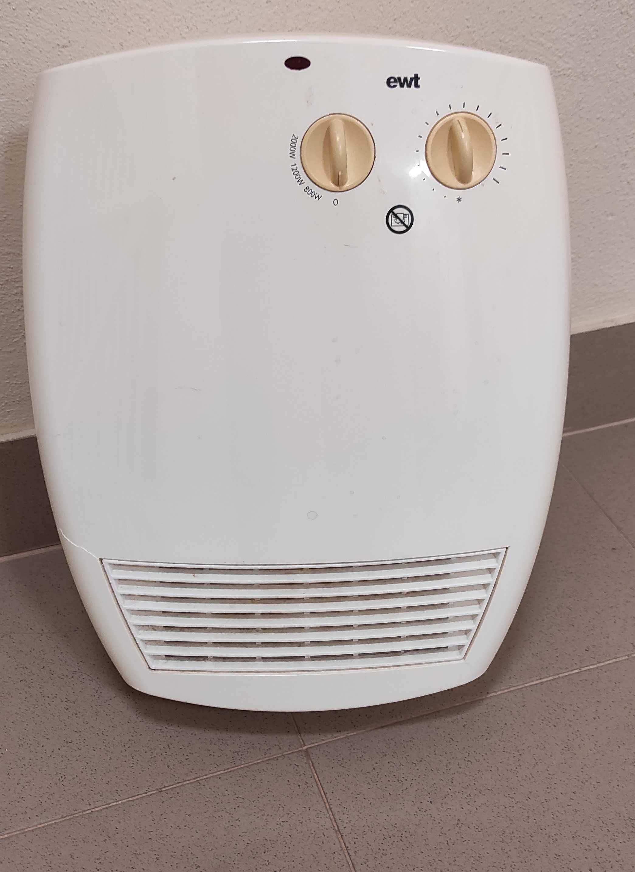 EWT  Elektryczny ścienny grzejnik łazienkowy 2000 W