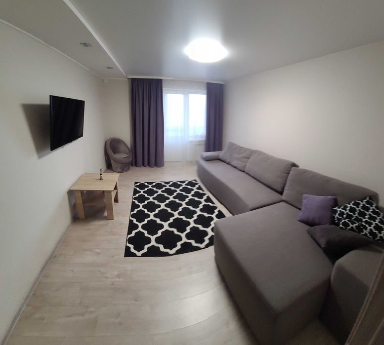 Продам 2-кімнатну квартиру центр