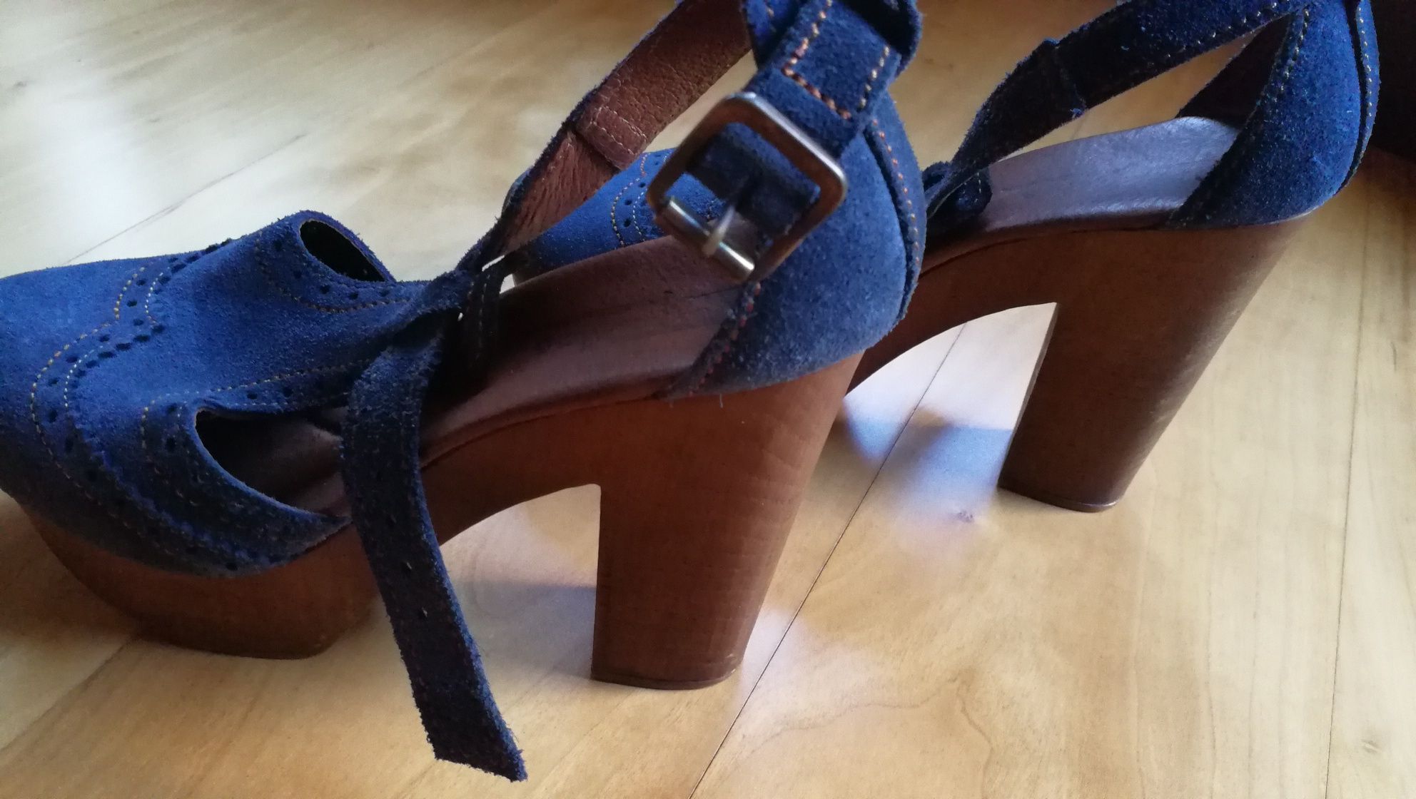Sapatos camurça azul Tapadas n.37
