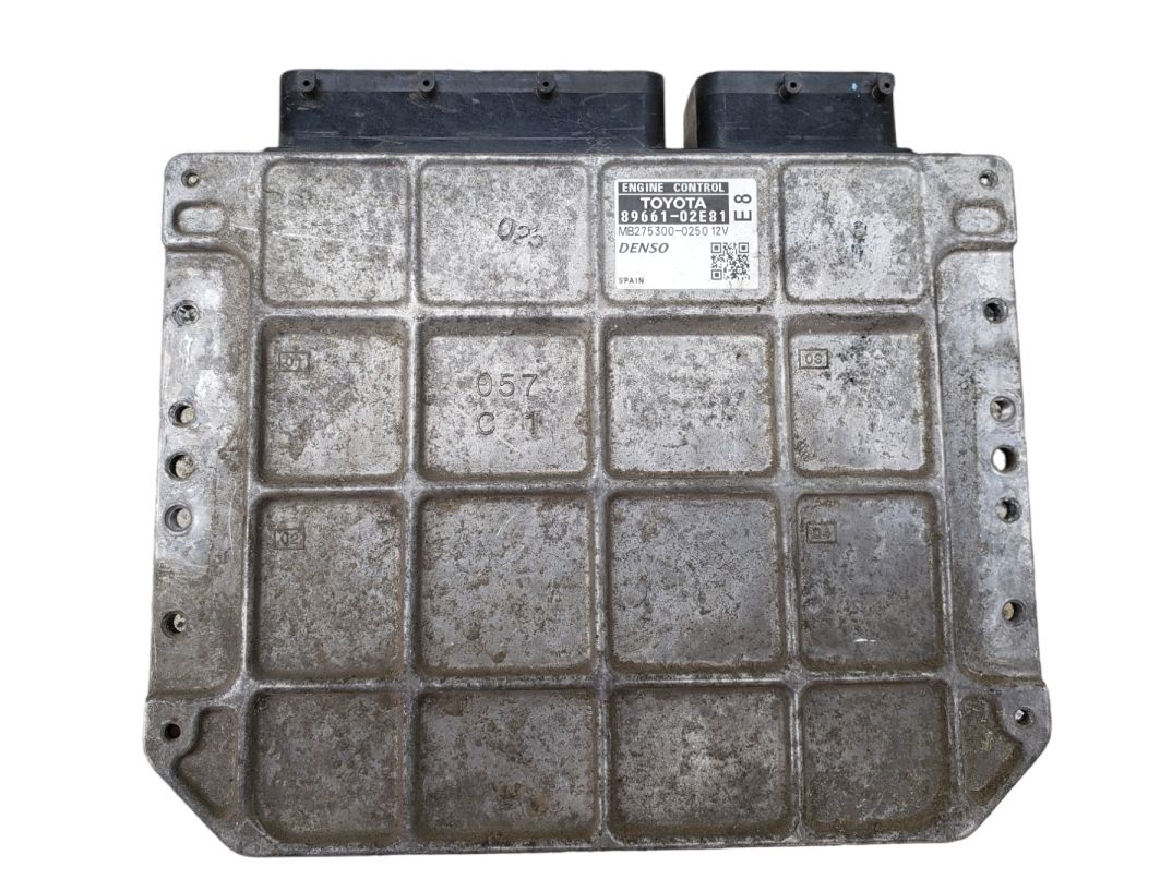 Блок управления двигателем 1ZRFE Toyota Auris 1.6 2006-2012 разборка