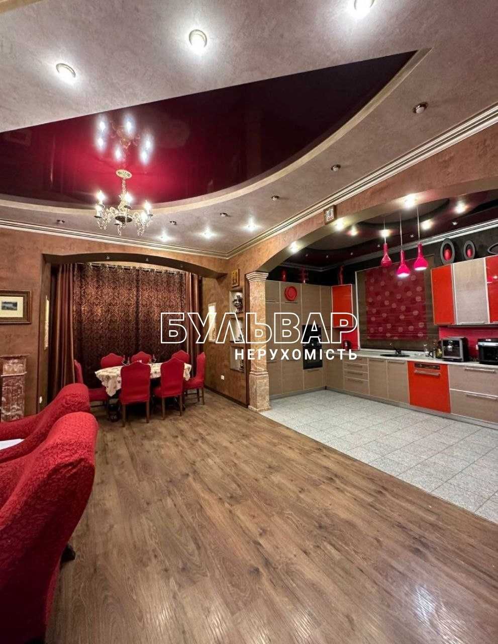 Продам ДОМ 2-х этаж. -  275 м2, Центр, м. Ярослава Мудрого, Пушкинская