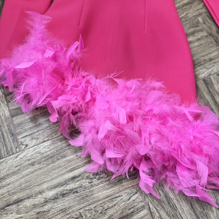 Сукня яка підкреслить фігуру