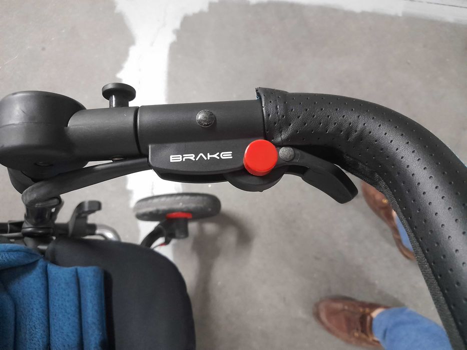 Excelente Oportunidade - Carrinho de Bebé