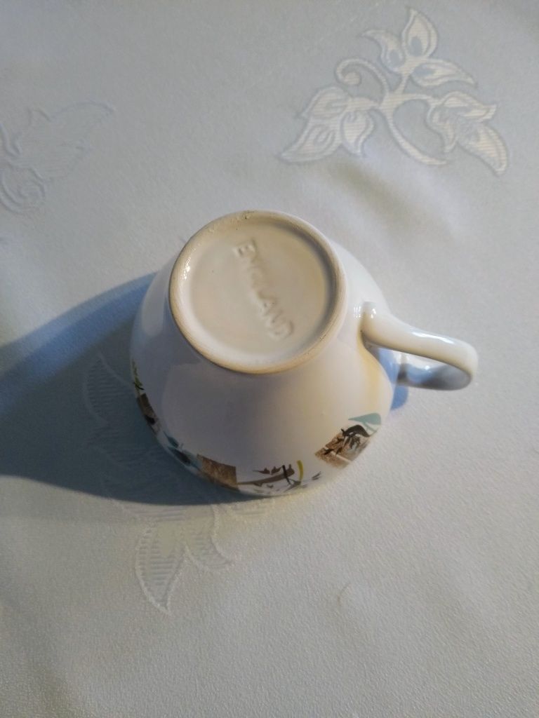 Porcelana Royal Tudor Ware