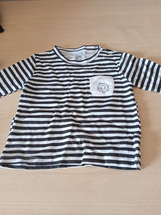 Nie używana bluzka z długim rękawem dla chłopca lub dziewczynki 86 cm
