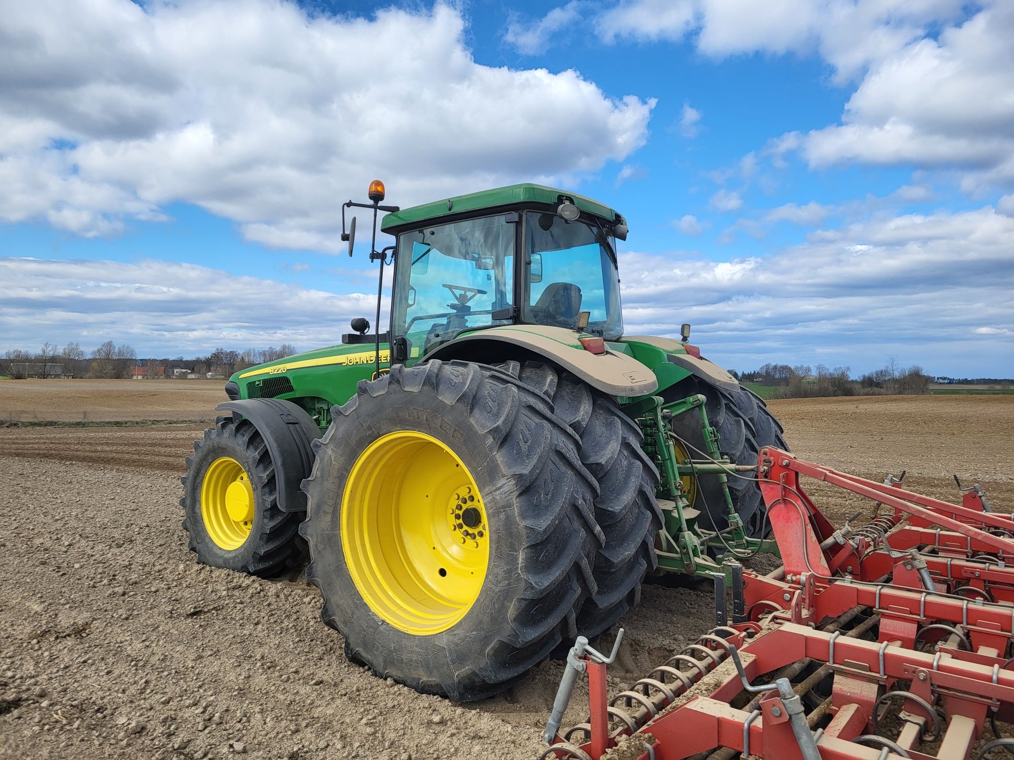 John deere 8220 premium powerschift 2006 rok