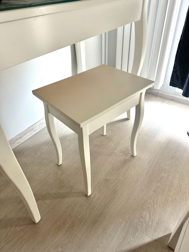Toaletka Hemnes Ikea + taboret