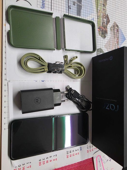 MOTOROLA Razr 50 Ultra