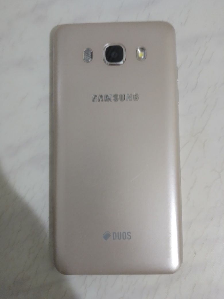 Мобільний телефон SAMSUNG J5, 2/16G, нормальний робочий стан