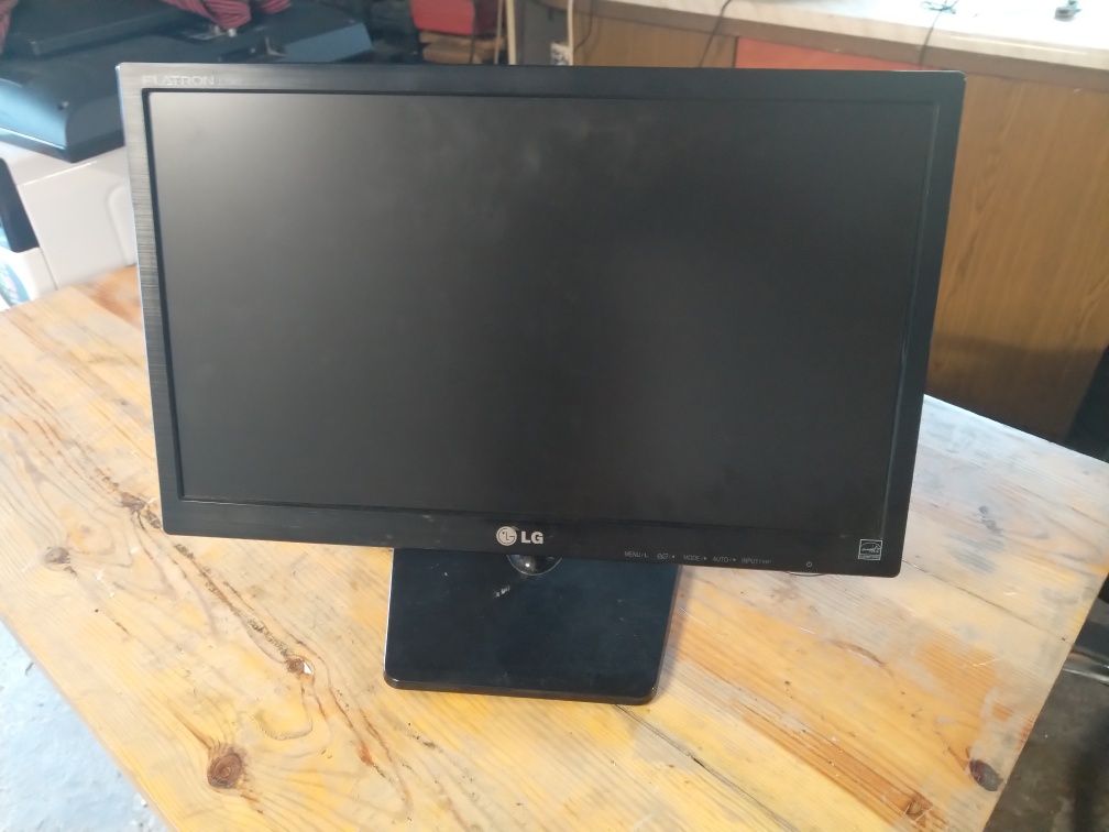 Monitor flatron LG e1942