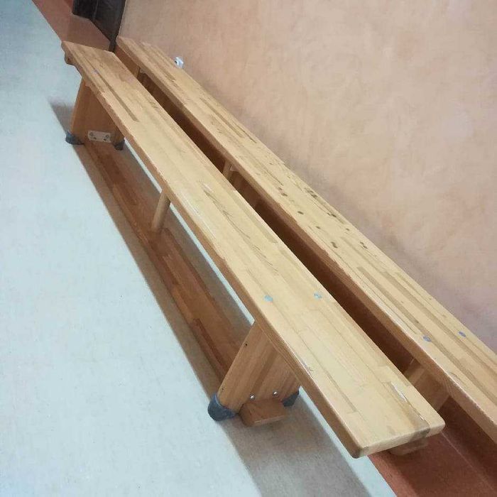 ławeczka gimnastyczna drewniana