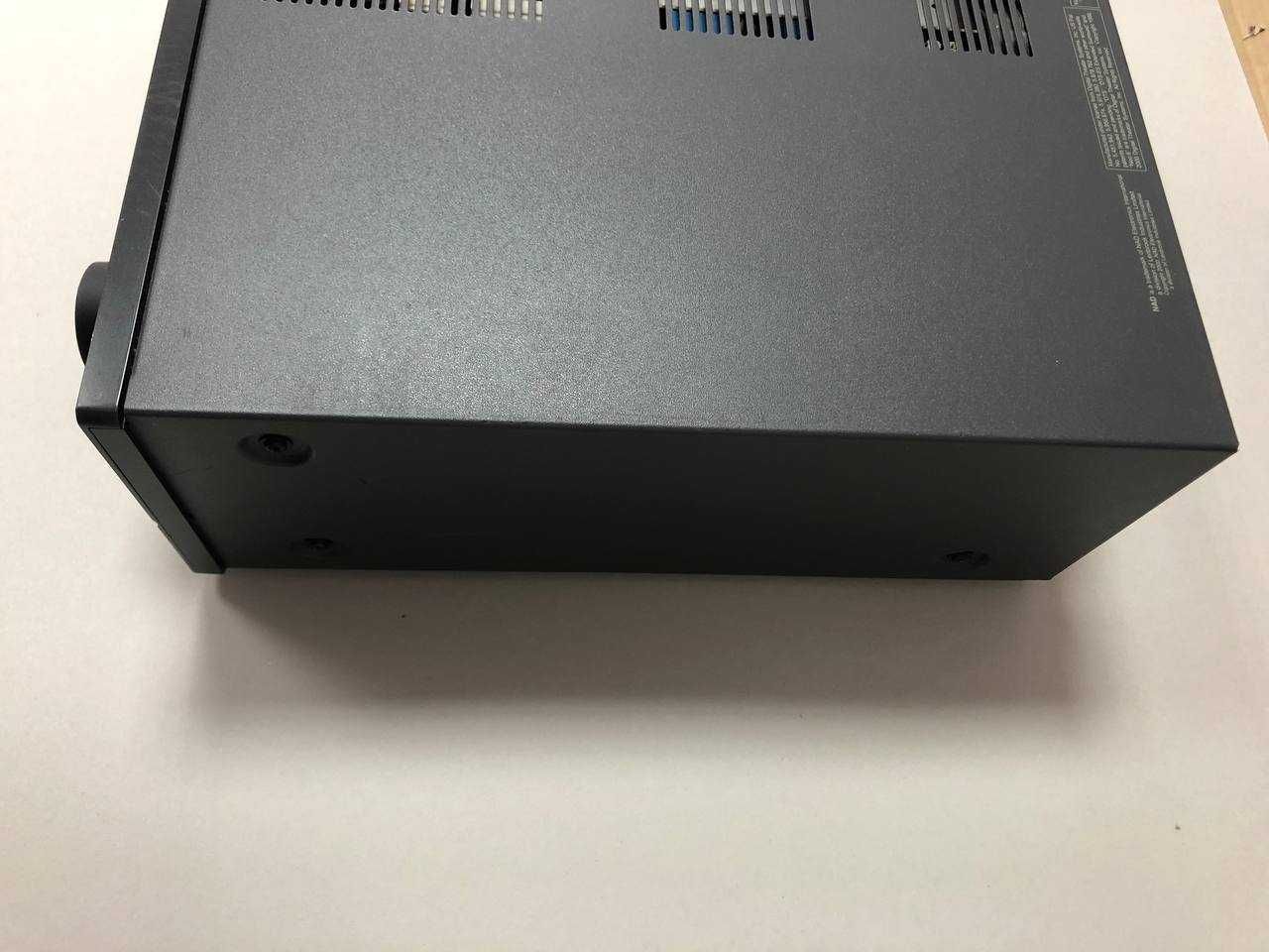 AV-ресівер 5.1 NAD T752