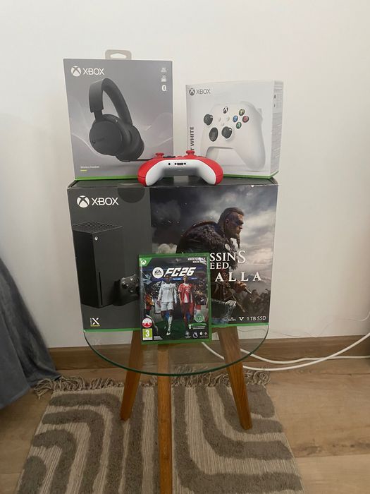 Sprzedam xbox One 1 TB SSD + 2 pady + Słuchawki