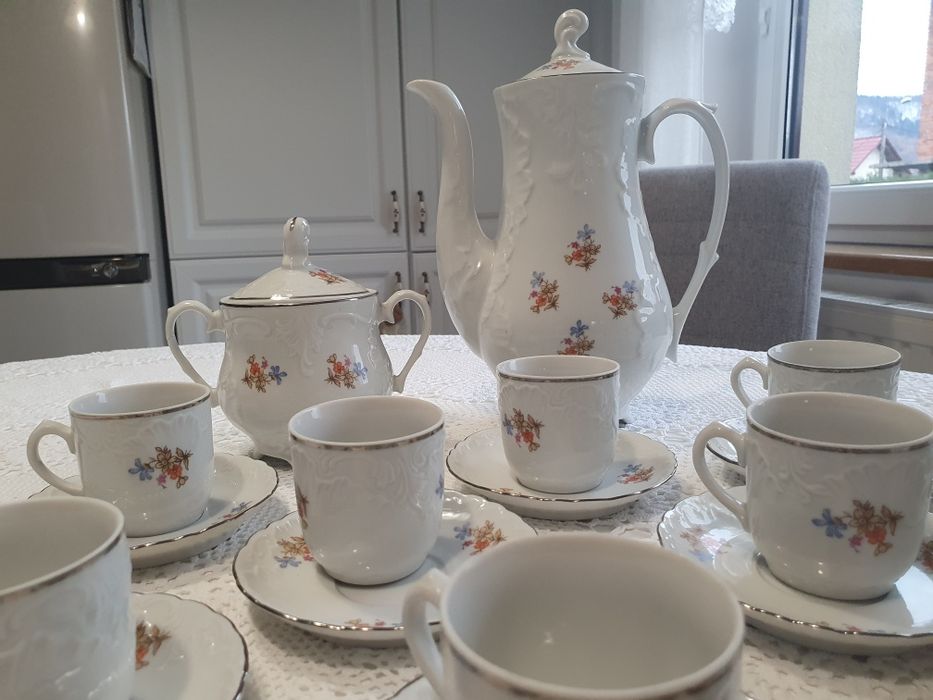 Zestaw kawowy porcelana Ćmielów 12+1+1